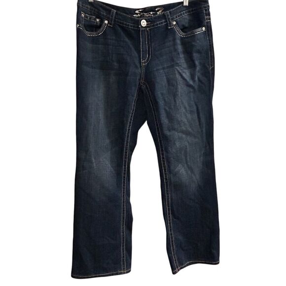 7Seven Women's Bootcut Jeans Size 18 Blue Dark Wash Embellished - Picture 1 of 14